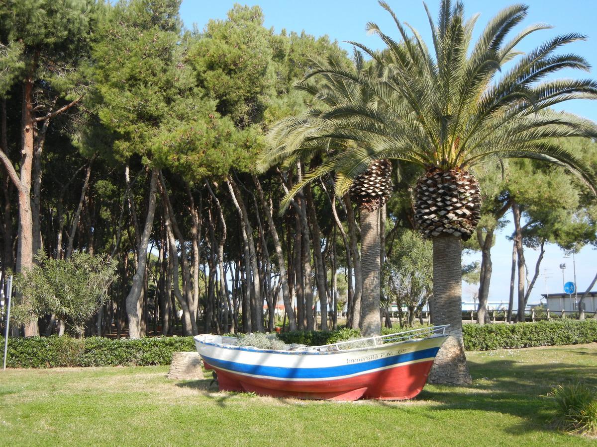 Camping & Village Eucaliptus Alba Adriatica Dış mekan fotoğraf